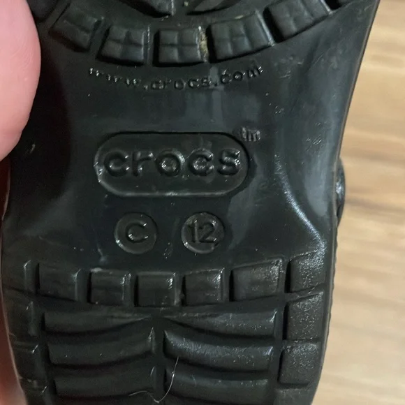 CROCS Black Water Shoes with Perforated Design - Picture 3 of 3
